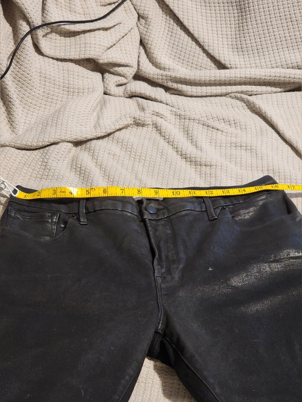 Size 14/32 Good American Black Metalic Jeans - Picture 3 of 8